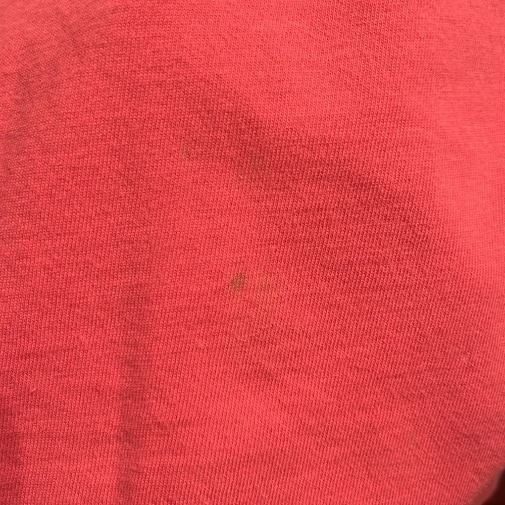 Vineyard vines Ladies Small short sleeve pocket Tee. It is a coral color. - Picture 12 of 12